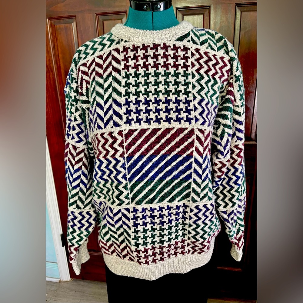 Claybrooke Outdoors Vintage 100% cotton patterned sweater, size XL